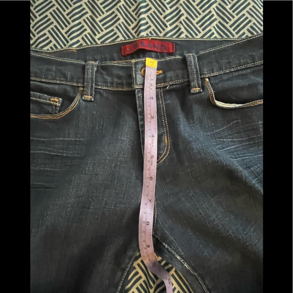 EUC! J Brand straight cut stretch denims s32 - Picture 2 of 9